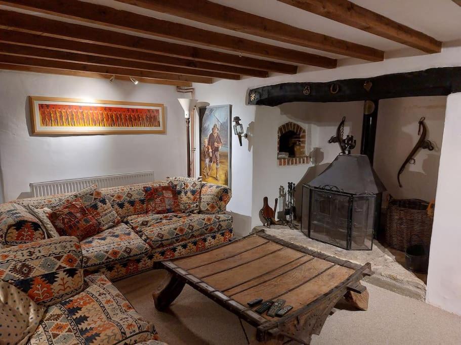 Stable Cottage - Sleeps 6, Near Lulworth Cove Dorchester Ngoại thất bức ảnh